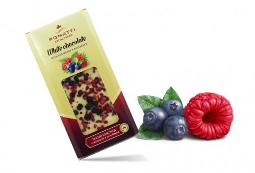 White chocolate with raspberries and blueberries